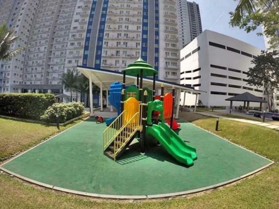 Grass Residences Sm North Edsa And Trinoma เกซอนซิตี้ ภายนอก รูปภาพ